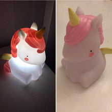 Charger l'image dans la galerie, Lampes veilleuses lumineuses en forme de nuages, étoiles, lunes, licornes - Allure Dange accessoires bébé/bien-être maman/accessoires fitness/accessoires yoga